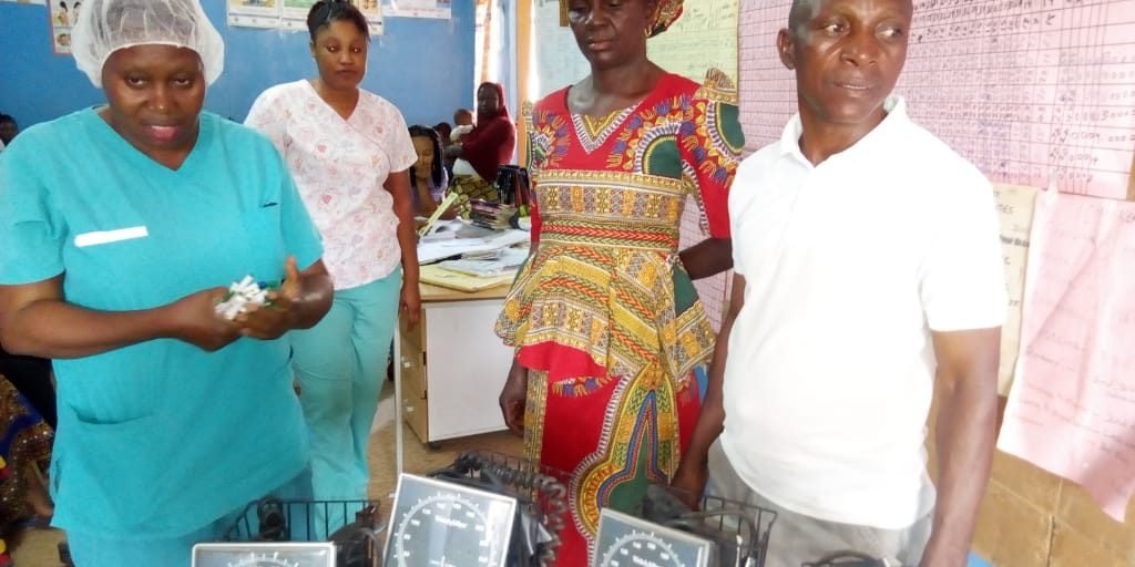 PHOTO-2019-01-30-1 Nurses receiving Pressure Machnines